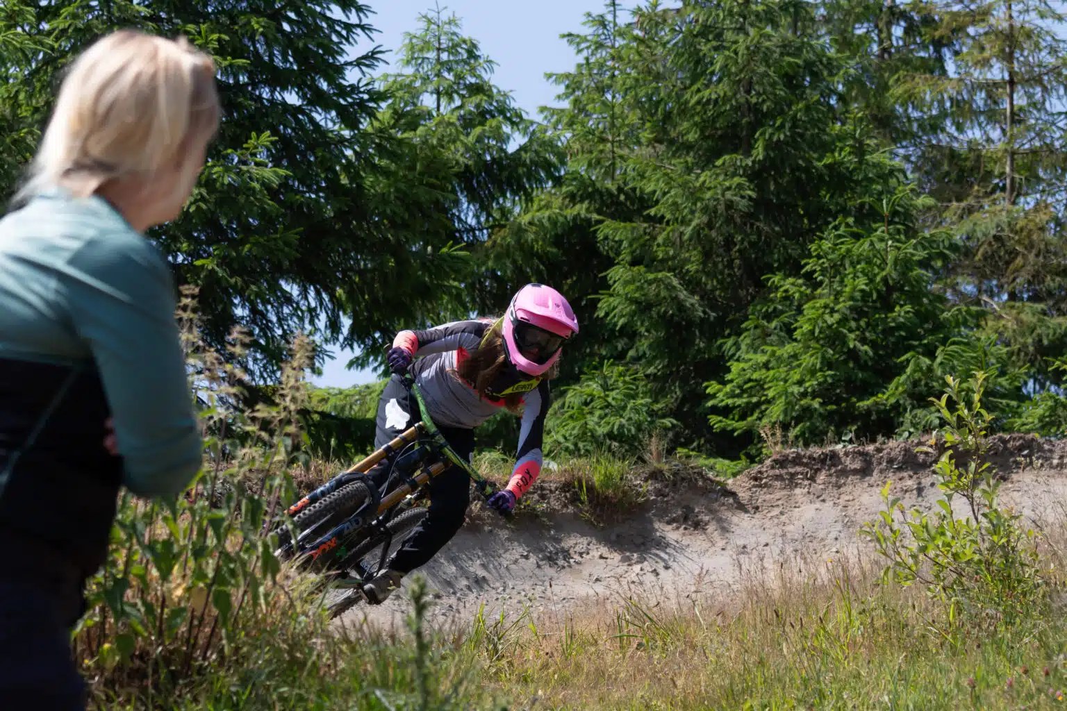 Mountainbike- & Outdoor-Sport-Unterkunft Harz-BnB Werkmeister - MTB-Kurventechnik-Coaching durch Kathrin Karkhoff im Racepark Schulenberg