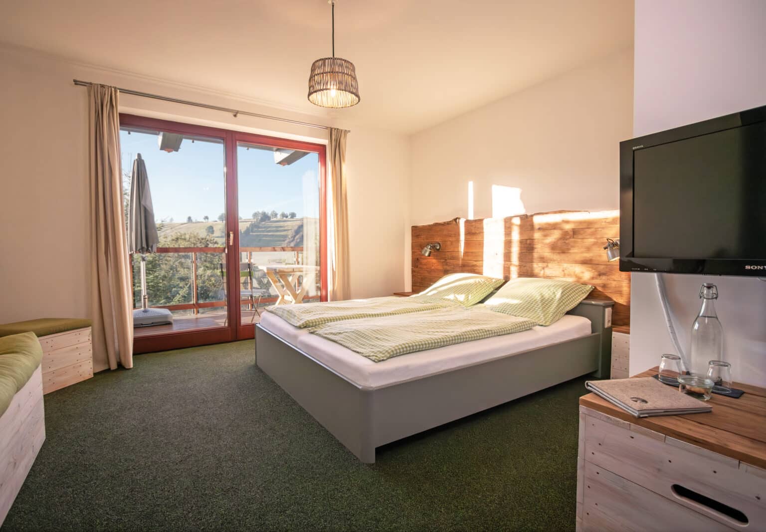 Mountainbike- & Outdoor-Sport-Unterkunft Harz-BnB Werkmeister - Zimmeransicht Waldetage, mit Balkon und Bergblick